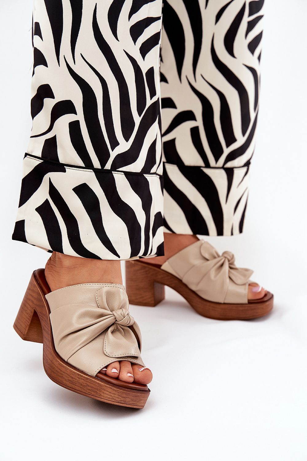  ciabatte model 209935 Step in style 