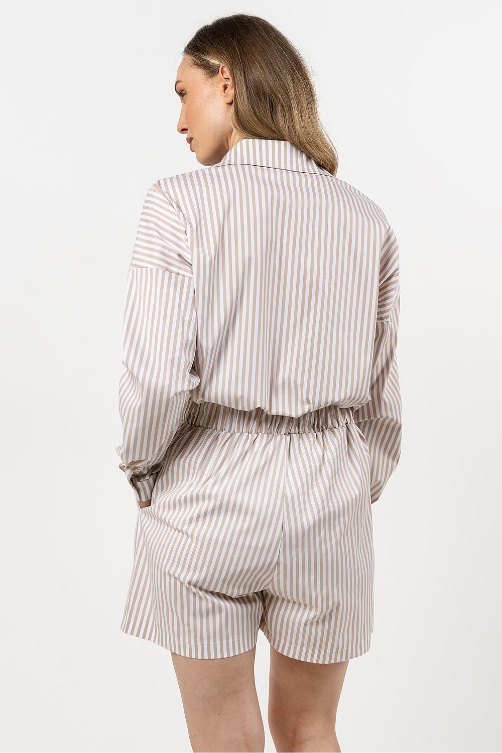  Pantaloncini model 212203 awama 