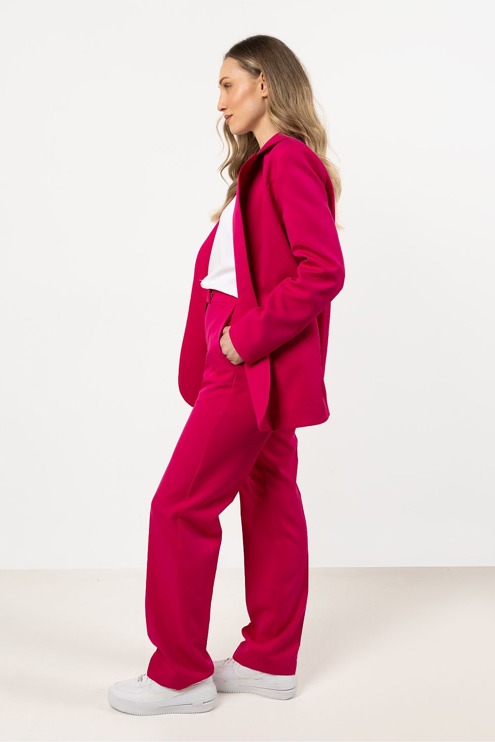  Pantaloni da donna model 212223 awama 