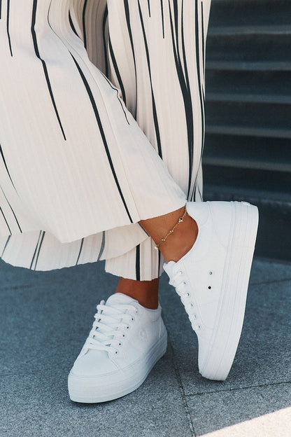  Sneakers model 212729 Step in style 