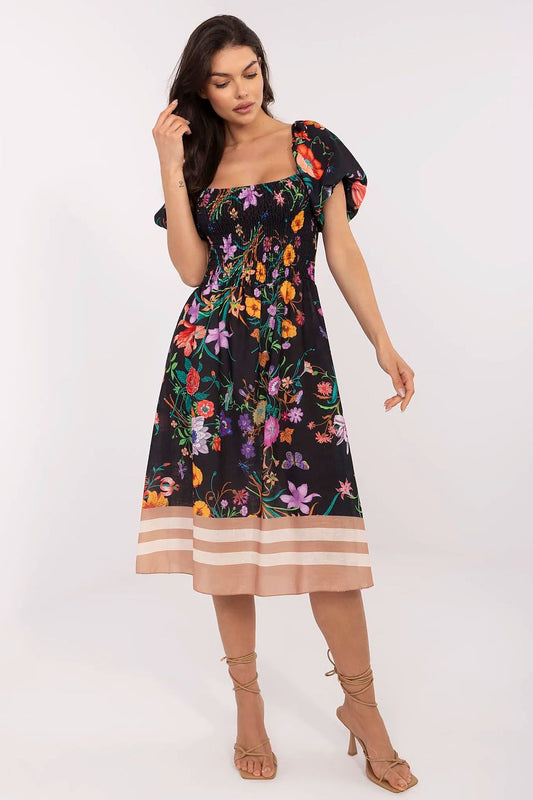  Vestito da giorno model 213610 Italy Moda 