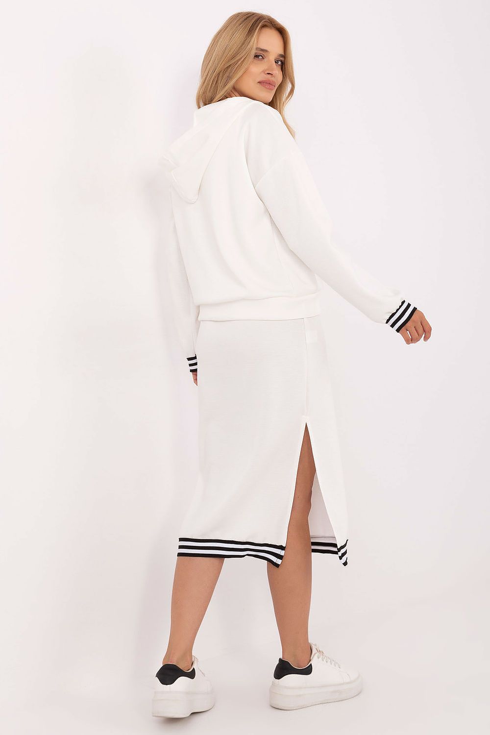  completo model 216731 Rue Paris 