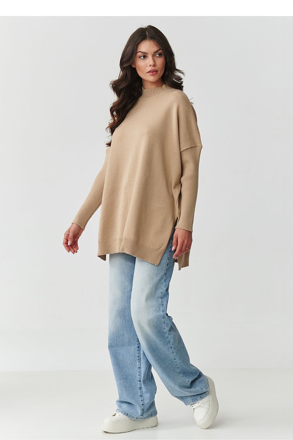  Maglione model 217400 Makadamia 