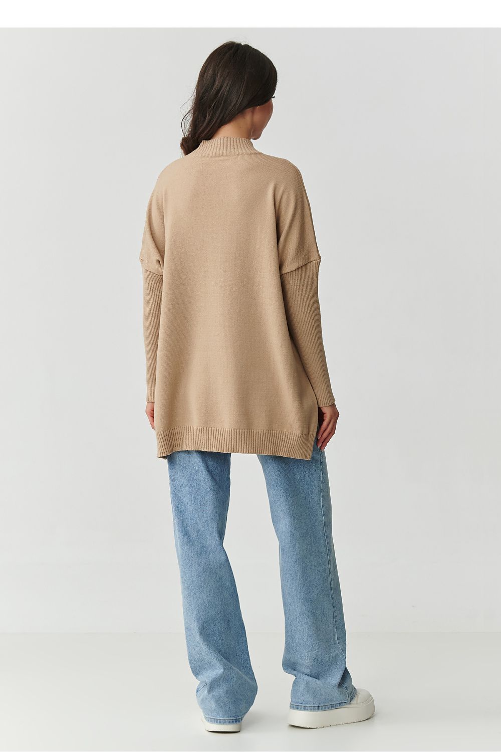  Maglione model 217400 Makadamia 
