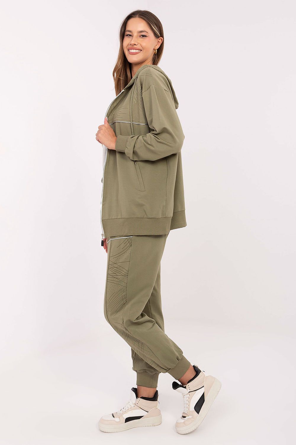  completo model 218608 Relevance 