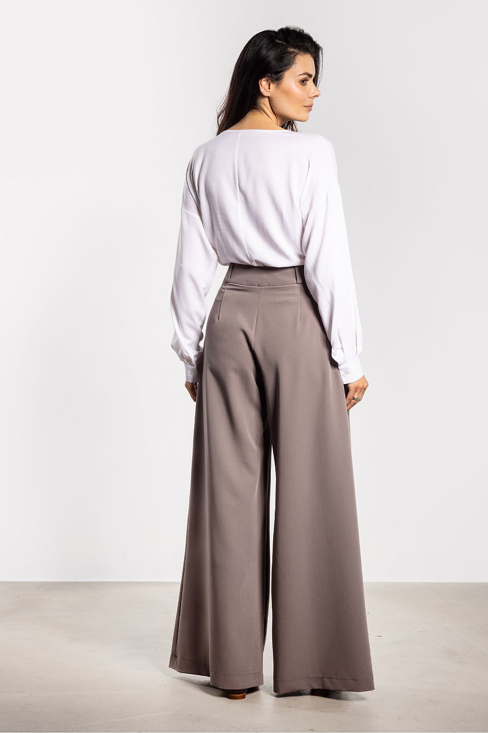  Pantaloni da donna model 218986 awama 