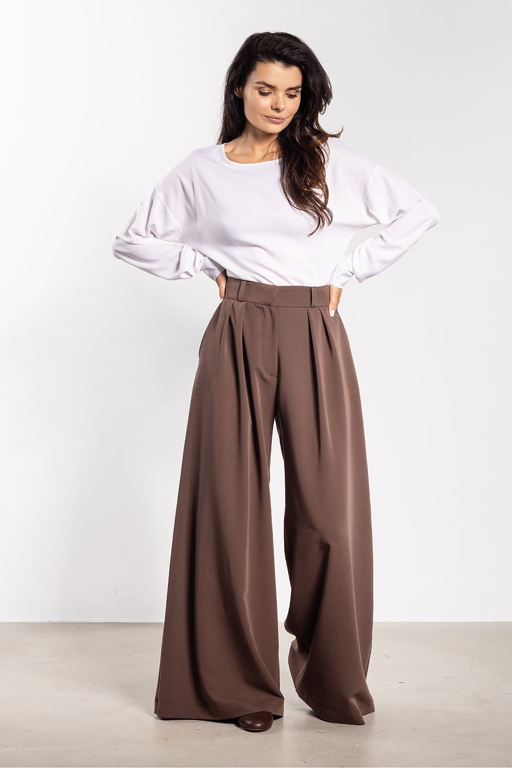  Pantaloni da donna model 218988 awama 