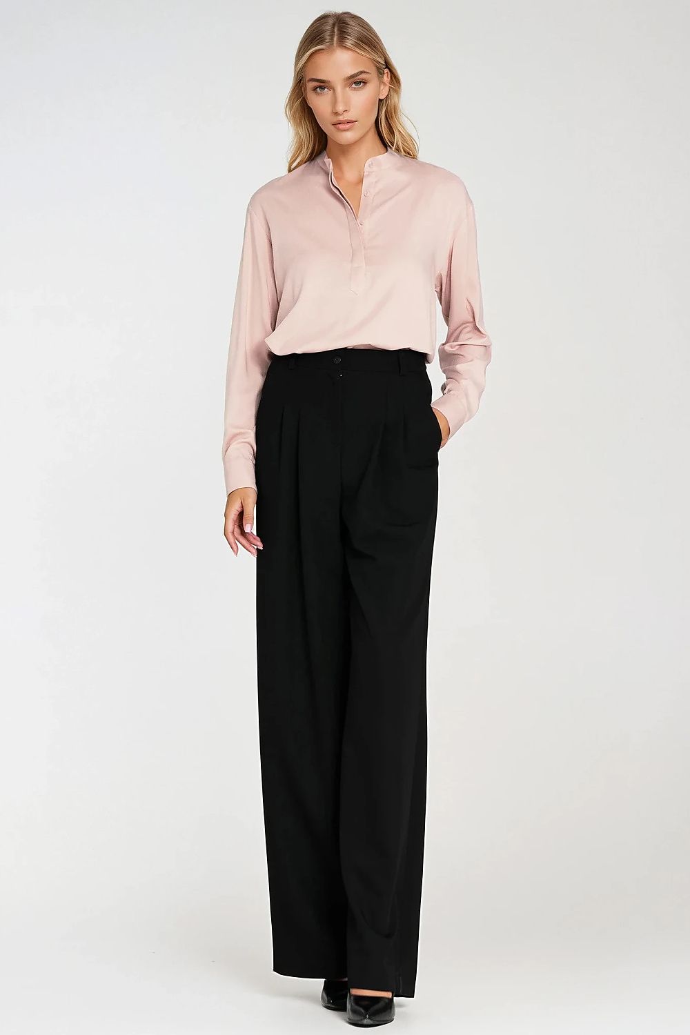  Pantaloni da donna model 219776 Nife 