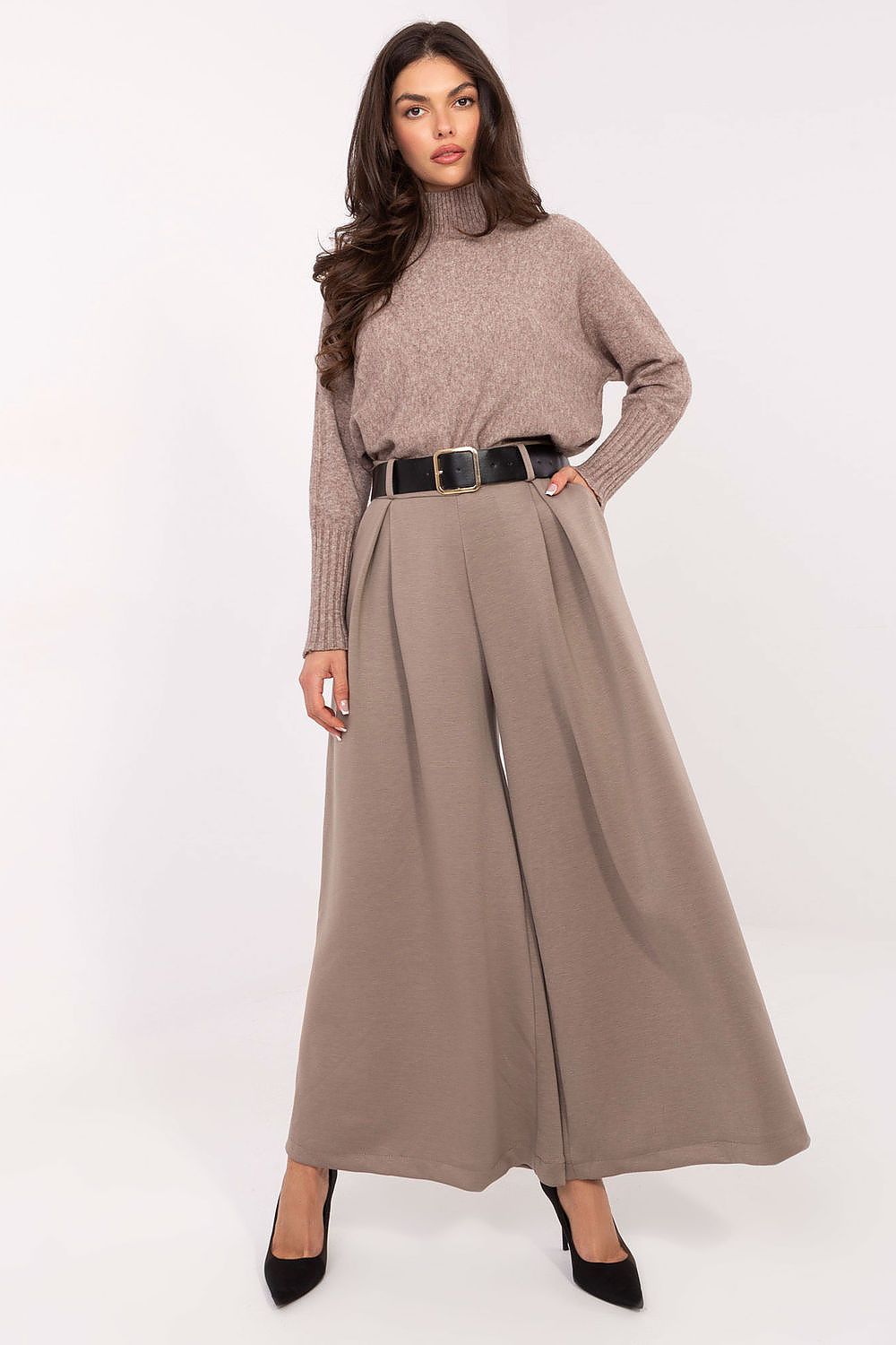  Pantaloni da donna model 220012 Italy Moda 