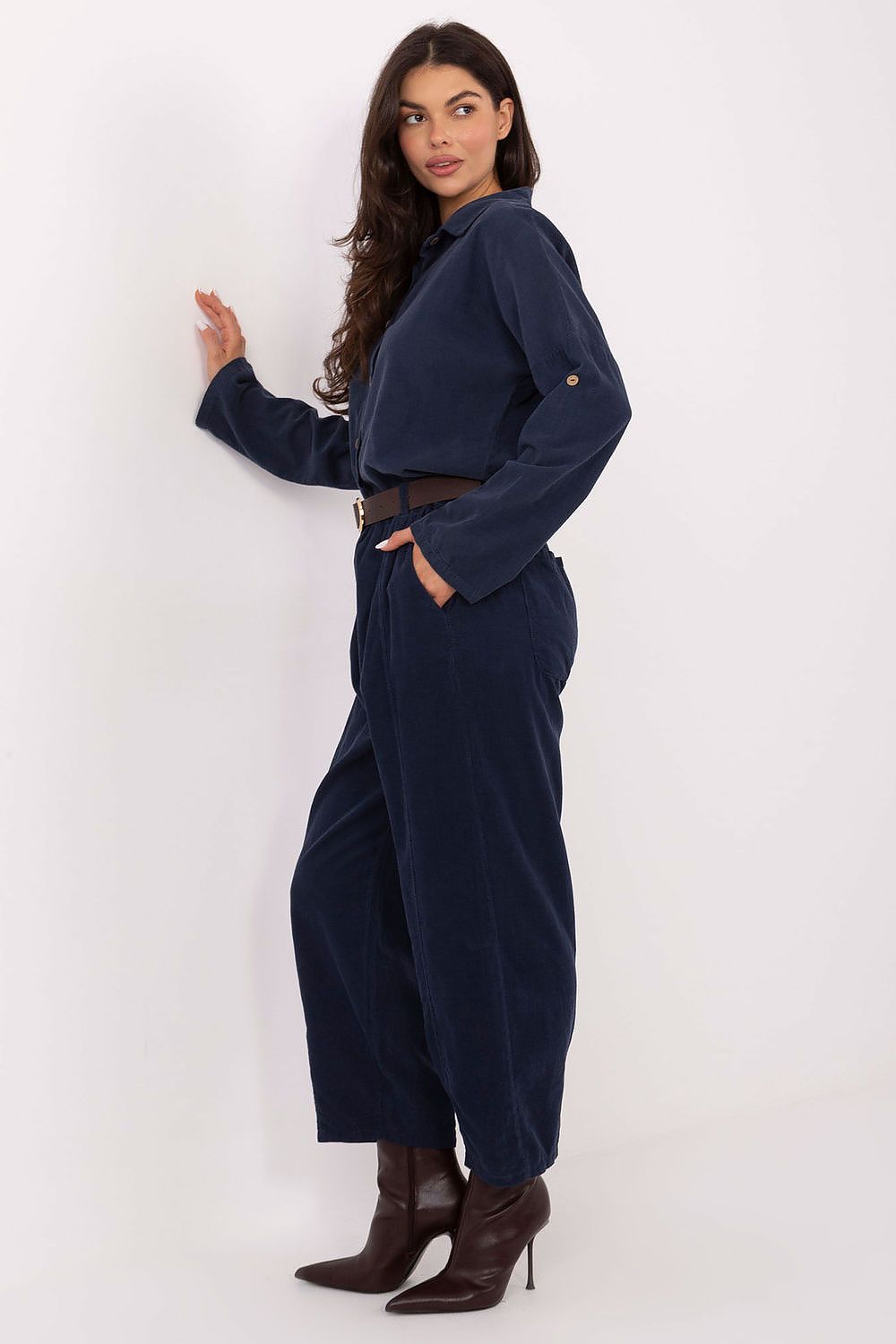  Pantaloni da donna model 220818 Italy Moda 