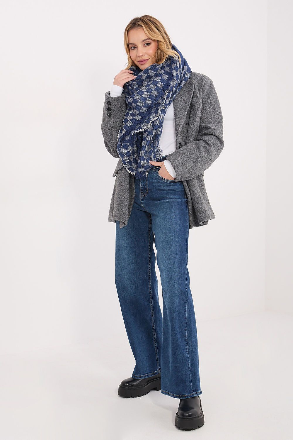  Scialle model 222304 AT 