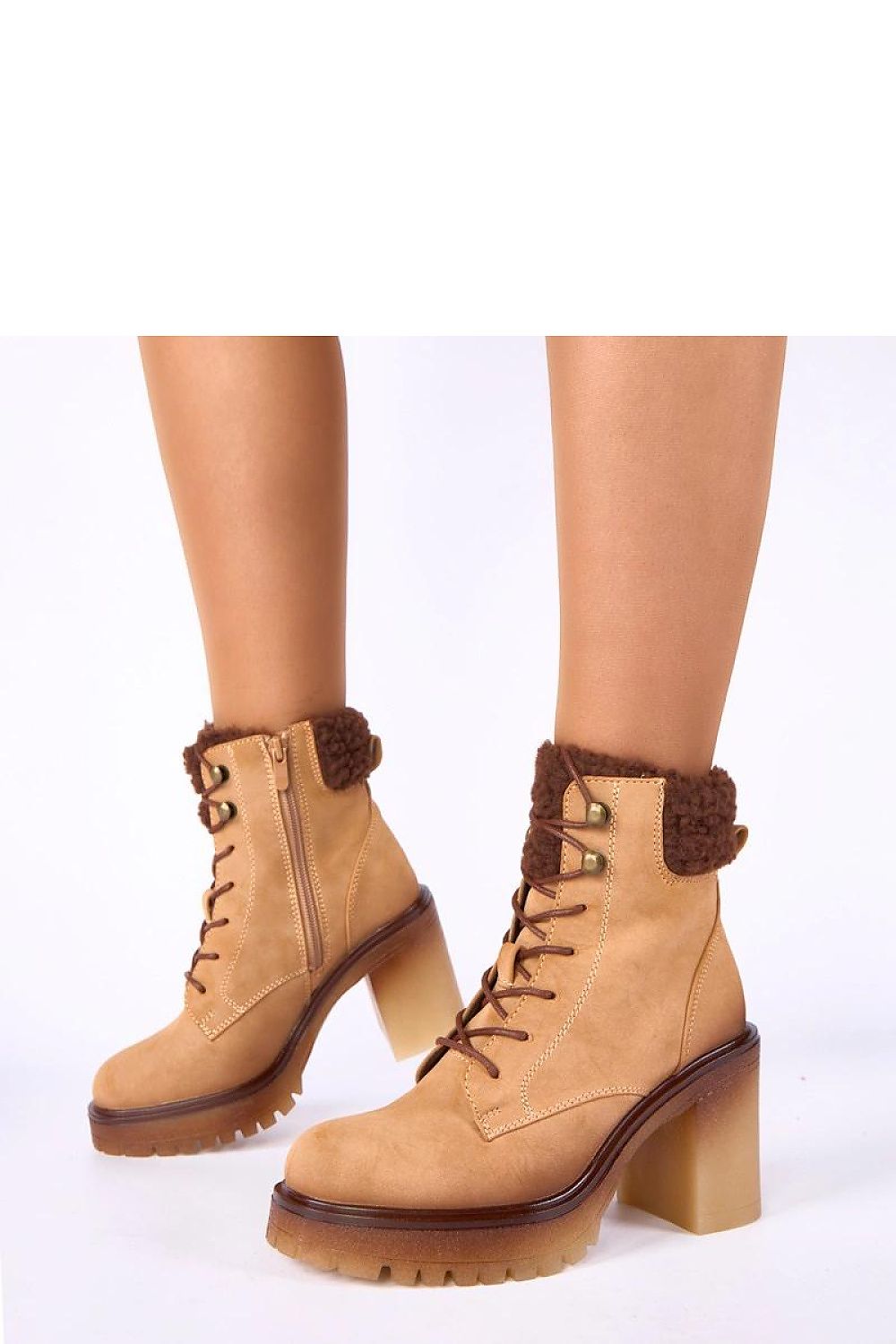  Scarpe con tacco model 222346 Solea 