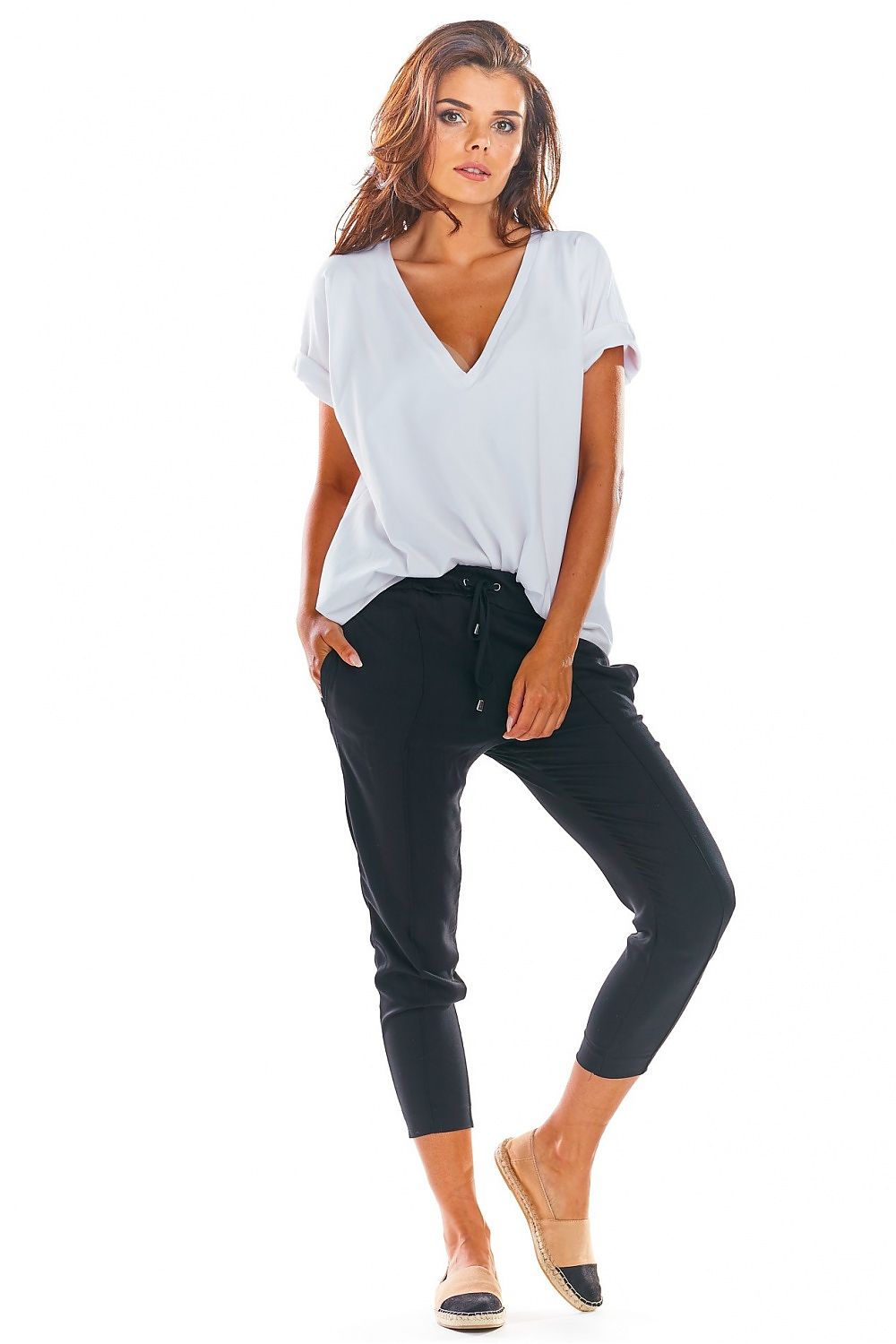 Pantaloni da donna model 144655 awama 