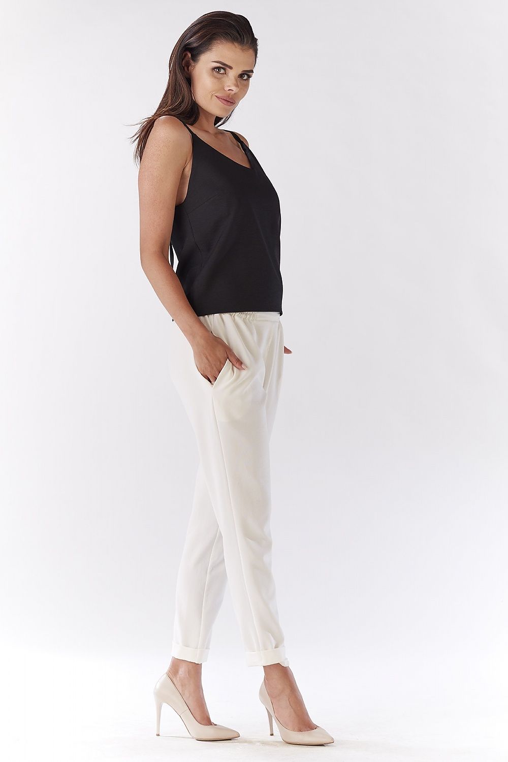  Pantaloni da donna model 144697 awama 