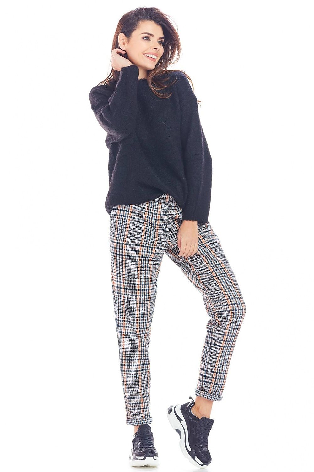 Pantaloni da donna model 148985 awama 