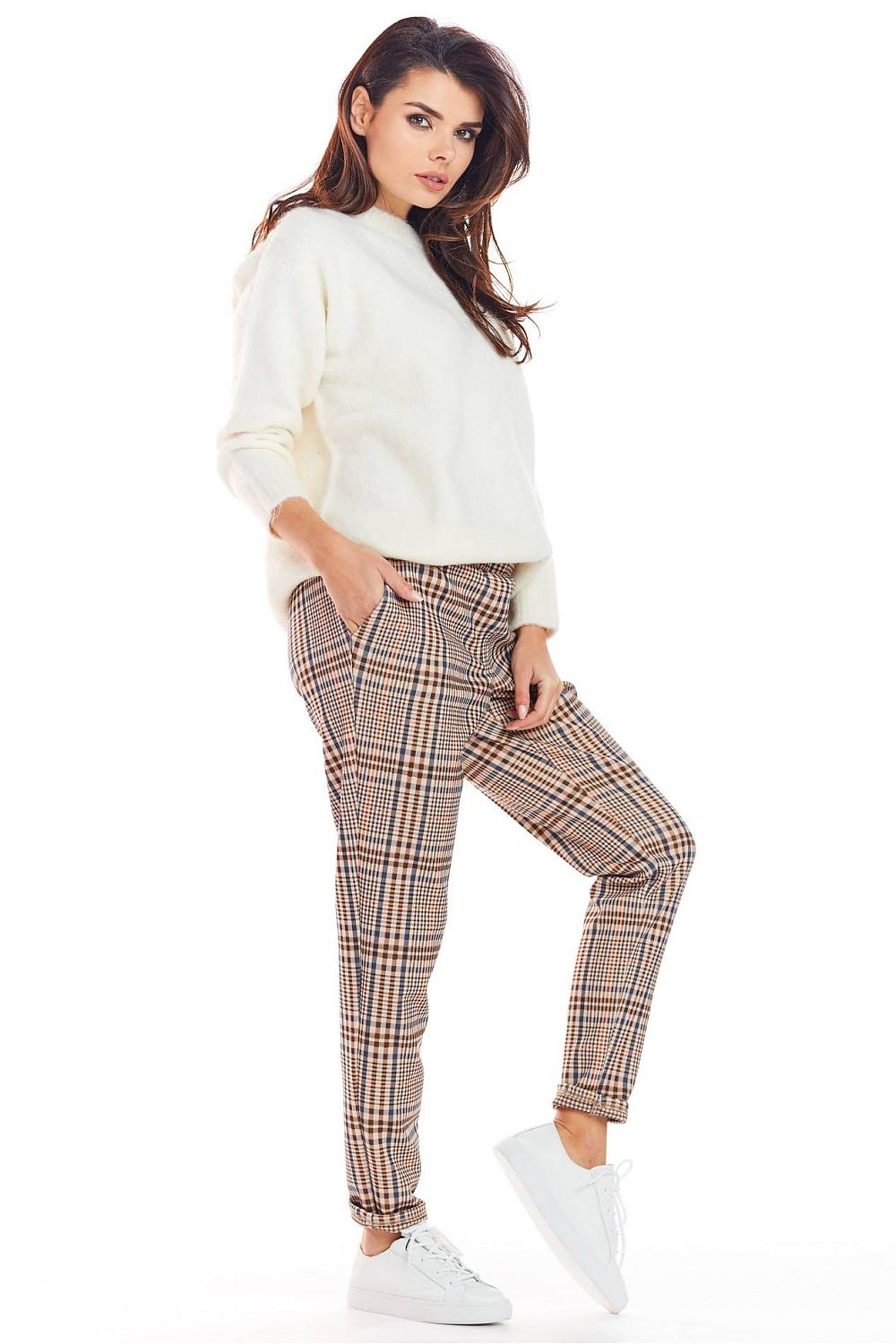  Pantaloni da donna model 148986 awama 