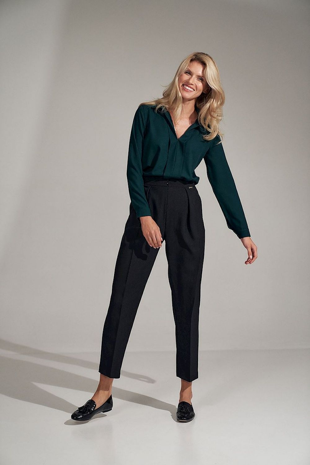  Pantaloni da donna model 150792 Figl 