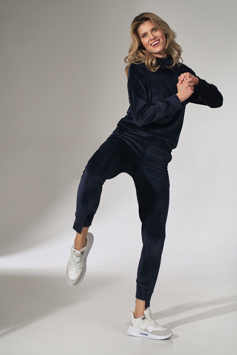  Pantaloni model 151805 Figl 