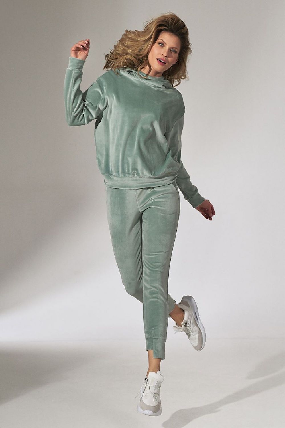  Pantaloni model 151806 Figl 