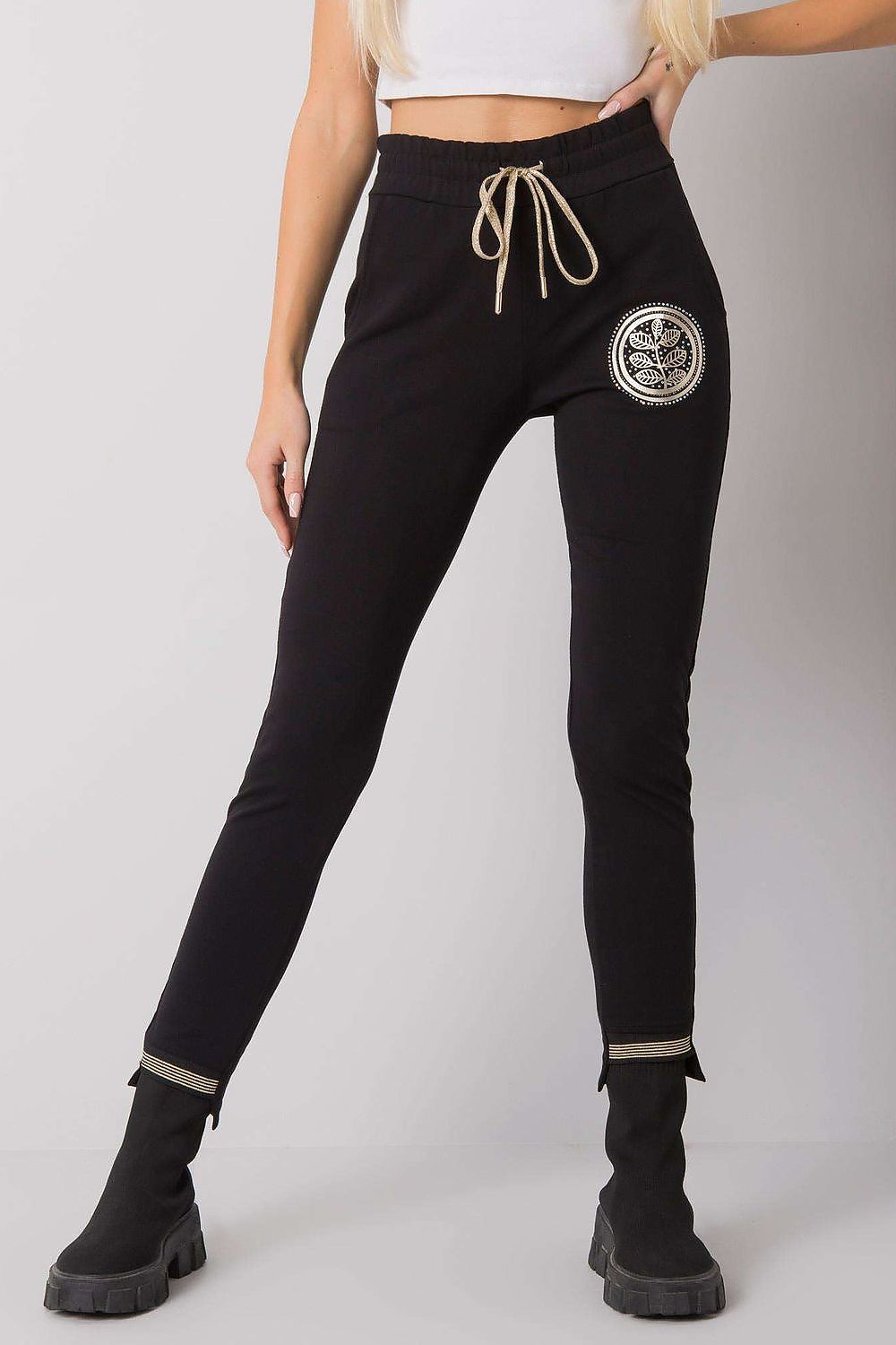  Pantaloni model 159843 Relevance 