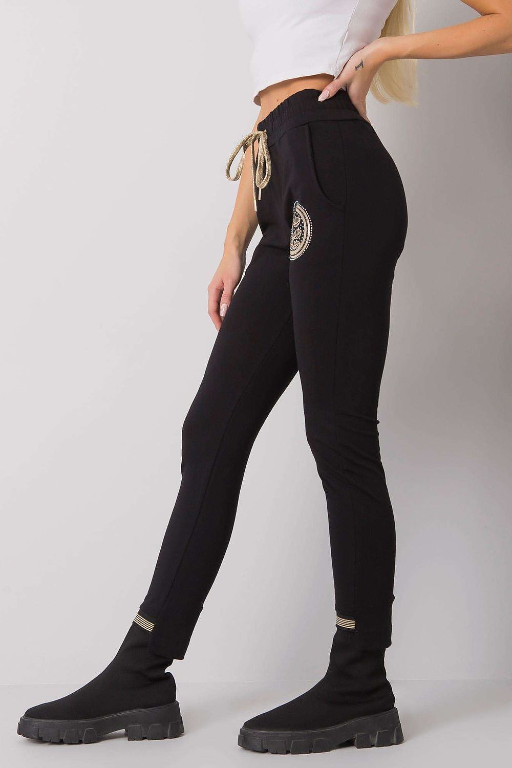  Pantaloni model 159843 Relevance 