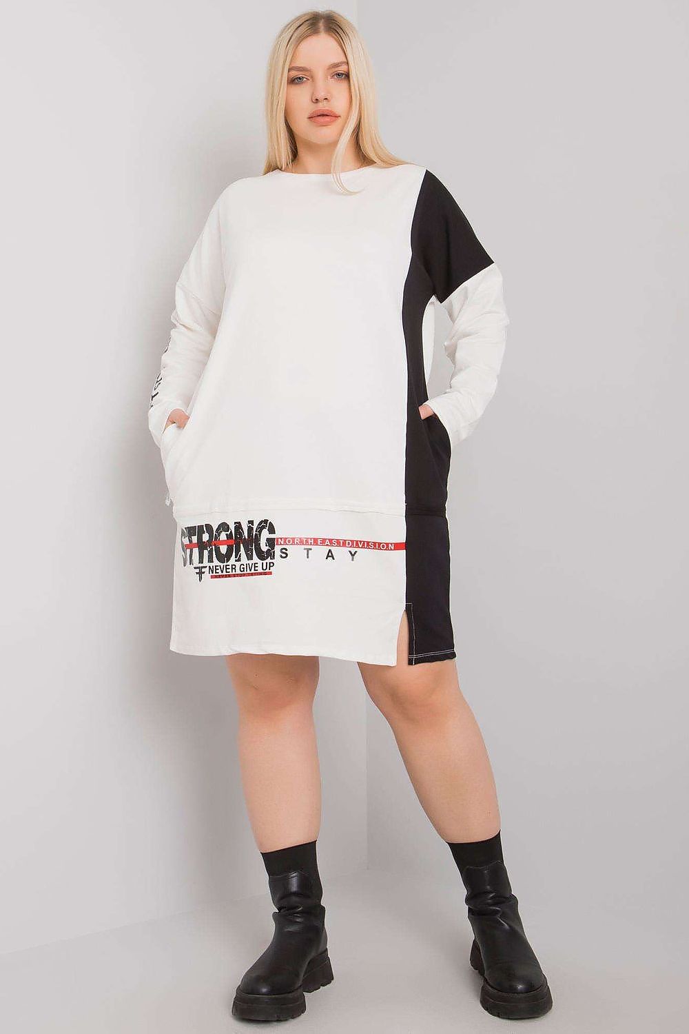  Vestito da giorno model 159974 Relevance 