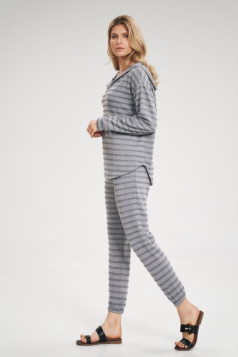  Pantaloni model 162307 Figl 