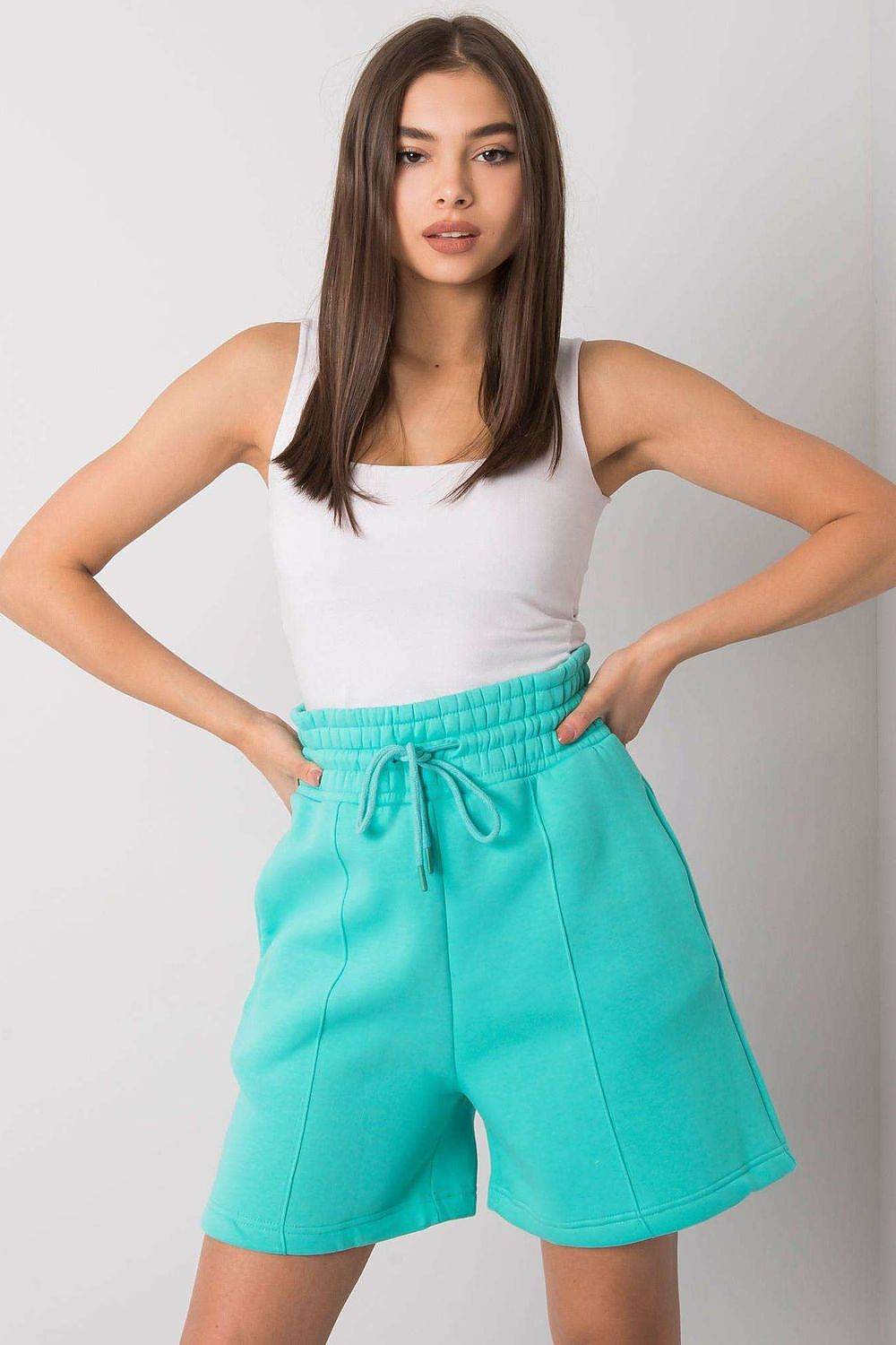 Pantaloncini corti donna – Moda estiva elegante | Modern Vogue - BFG - Modern Vogue