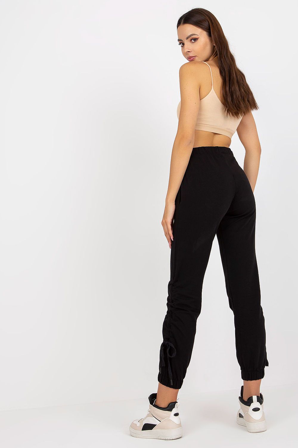  Pantaloni model 166715 Relevance 