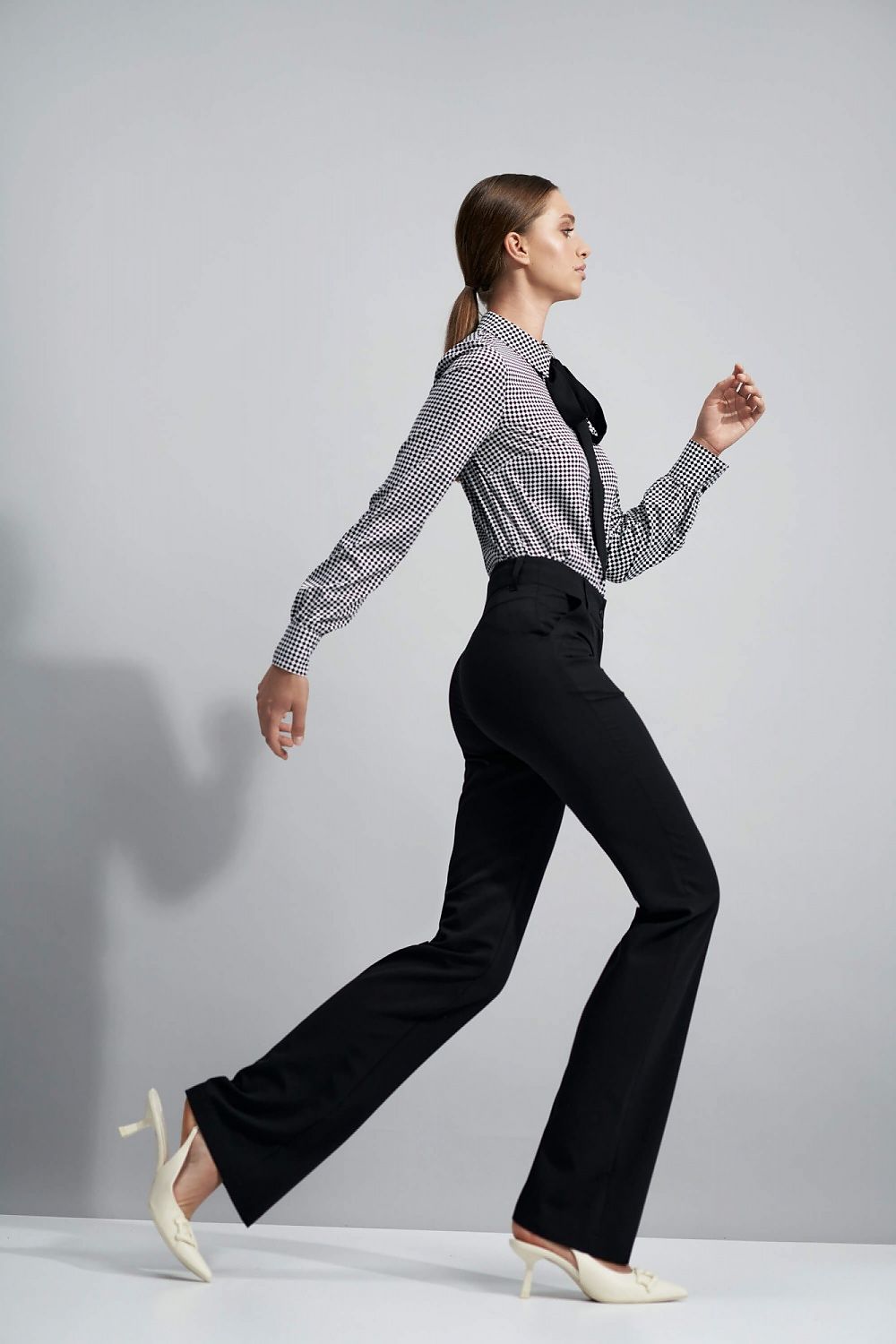  Pantaloni lunghi model 169905 Nife 