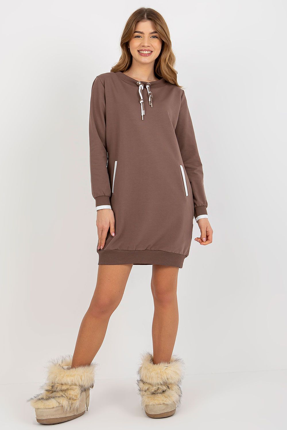  Vestito da giorno model 174843 Relevance 