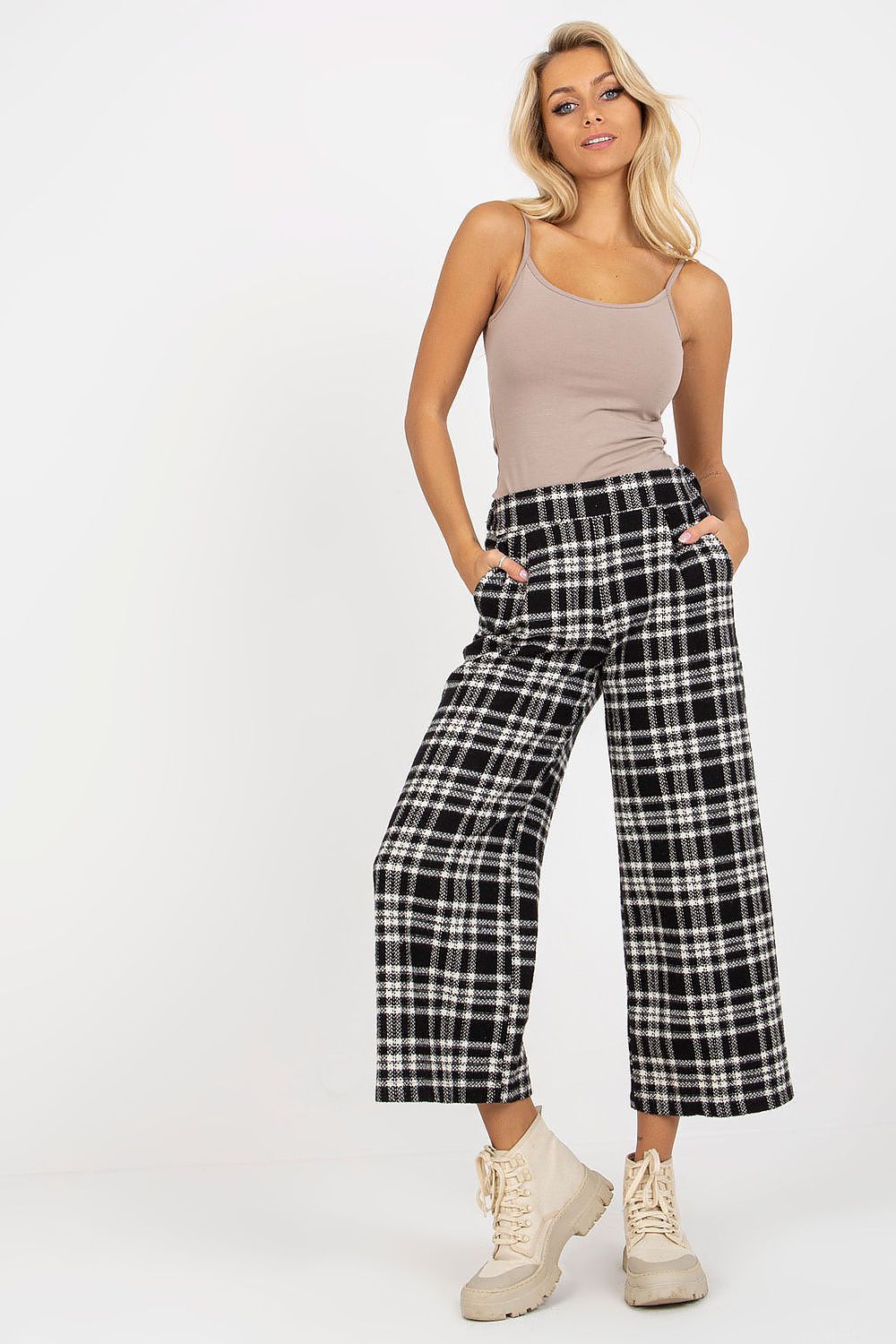  Pantaloni da donna model 174997 Lakerta 