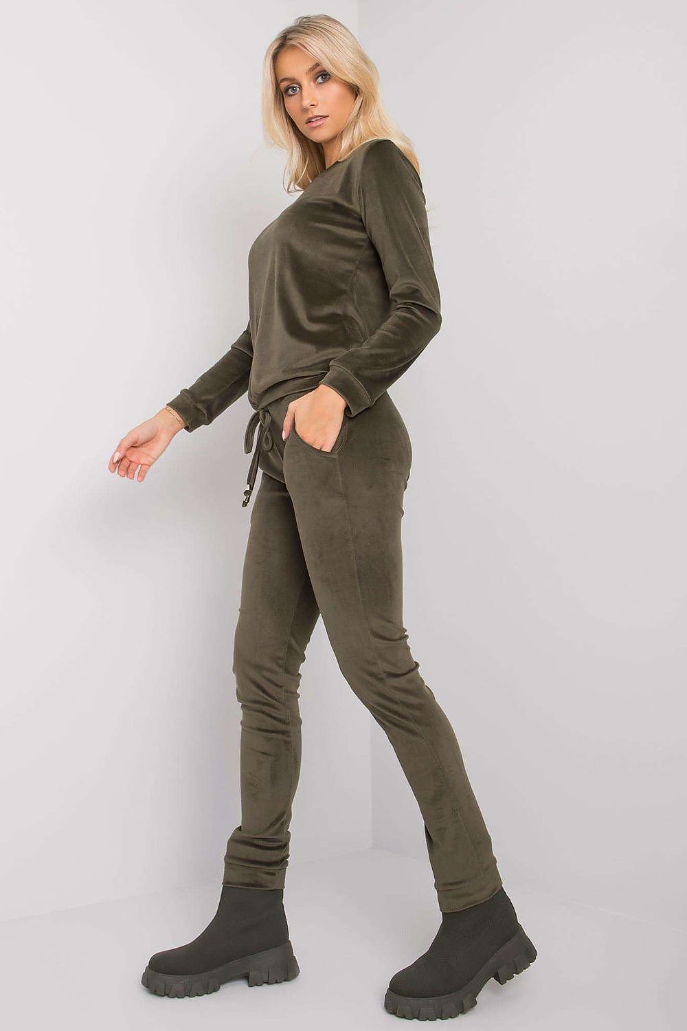  completo model 175107 Rue Paris 