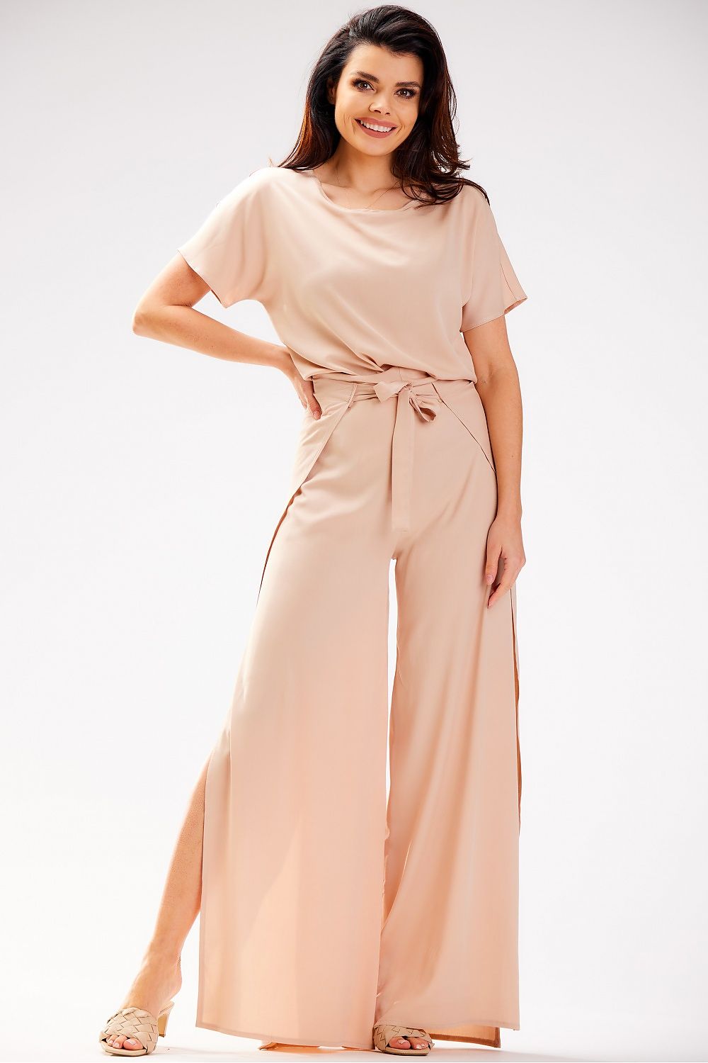  Pantaloni da donna model 181097 awama 