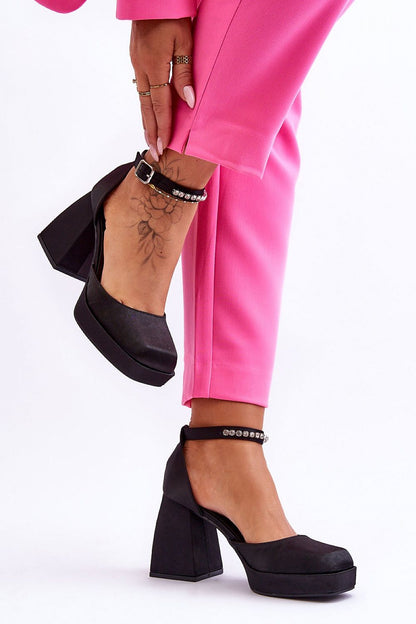  Scarpe con zeppa model 181838 Step in style 
