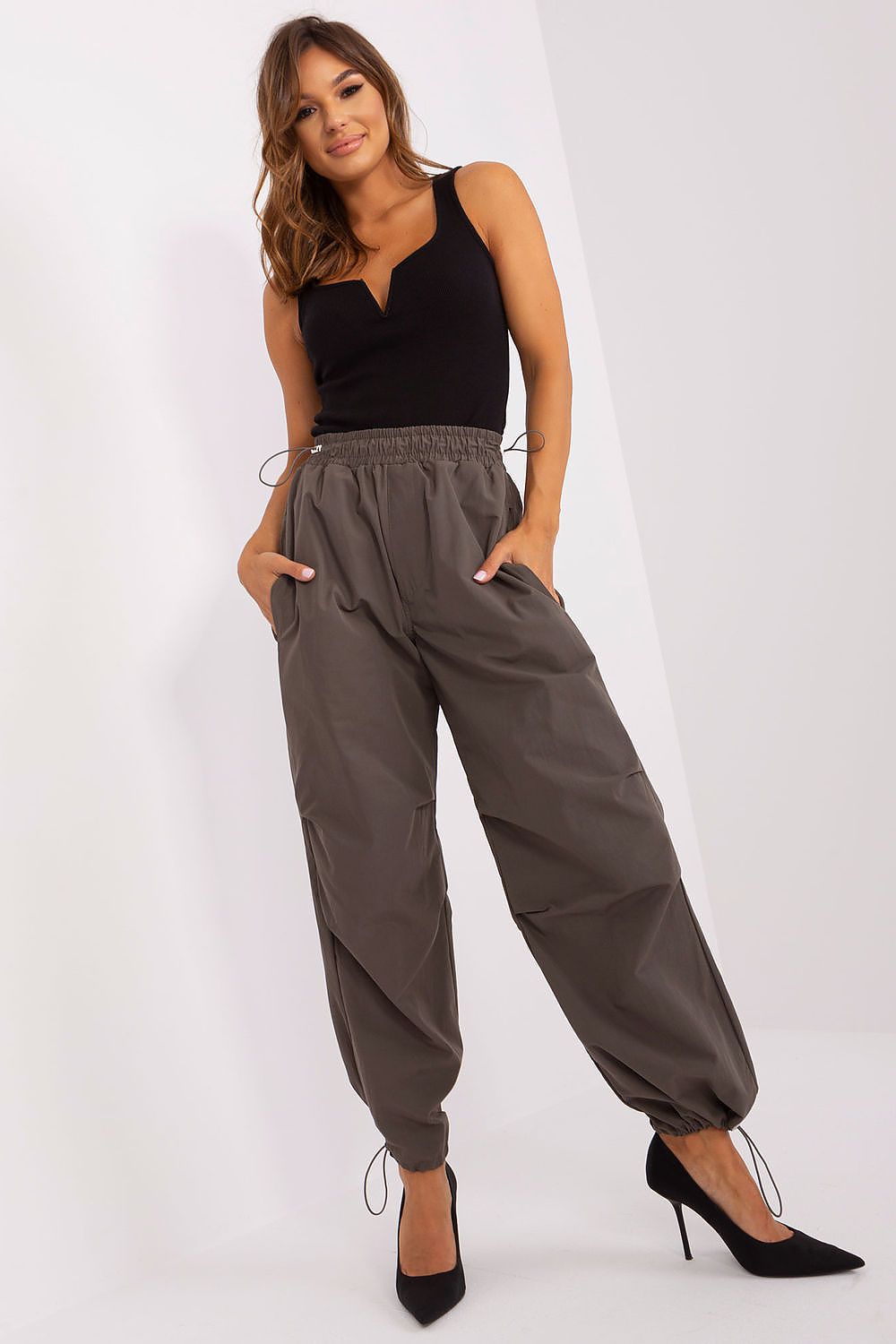  Pantaloni da donna model 182538 Och Bella 