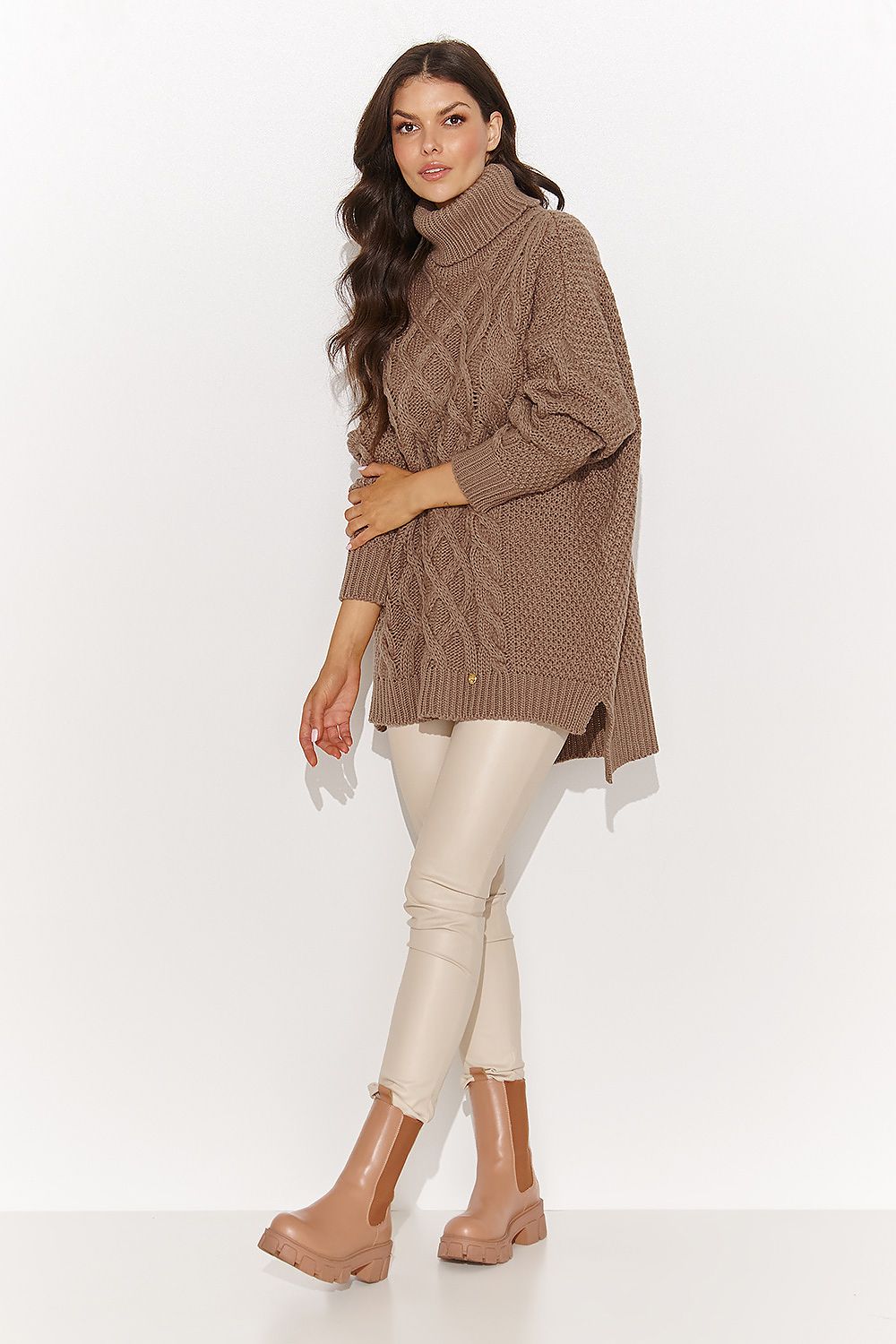  Collo alto model 185286 Numinou 