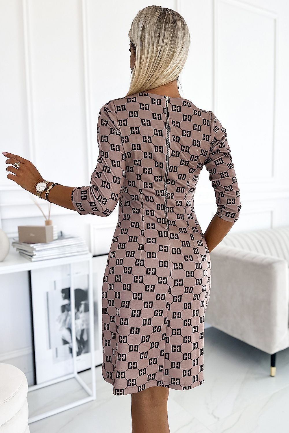  Vestito da giorno model 186313 Numoco 