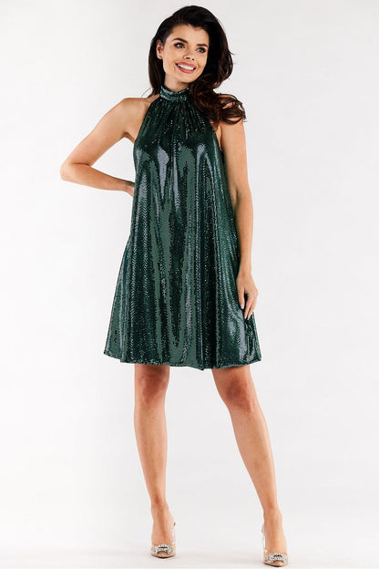 vista frontale Abito midi da sera Awama 174325 verde indossato da modella a figura intera